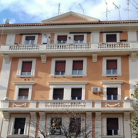 Hospitales Del Pellegrino - Trastevere ローマ エクステリア 写真