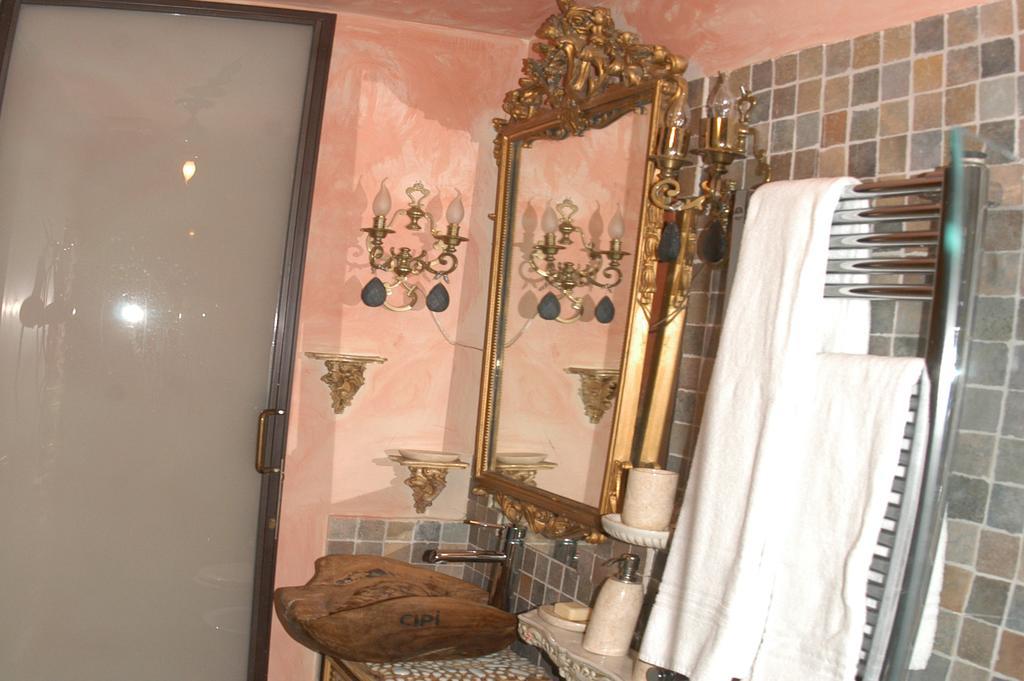 Hospitales Del Pellegrino - Trastevere ローマ 部屋 写真
