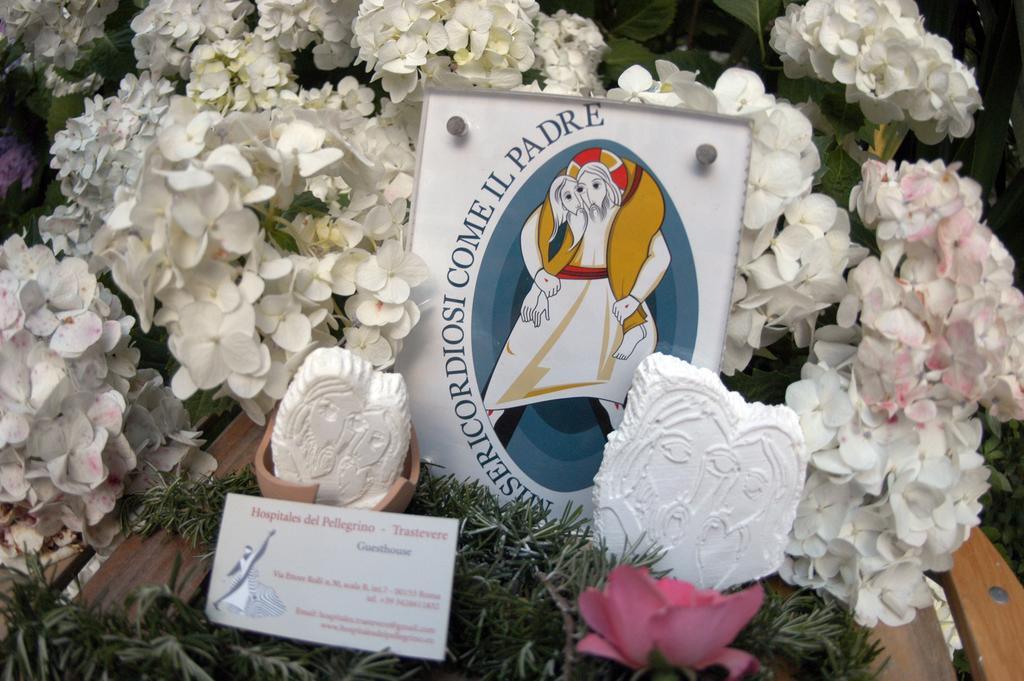 Hospitales Del Pellegrino - Trastevere ローマ エクステリア 写真